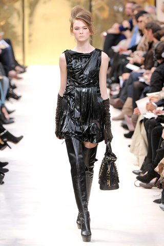Vestido baloon negro drapeado Louis Vuitton
